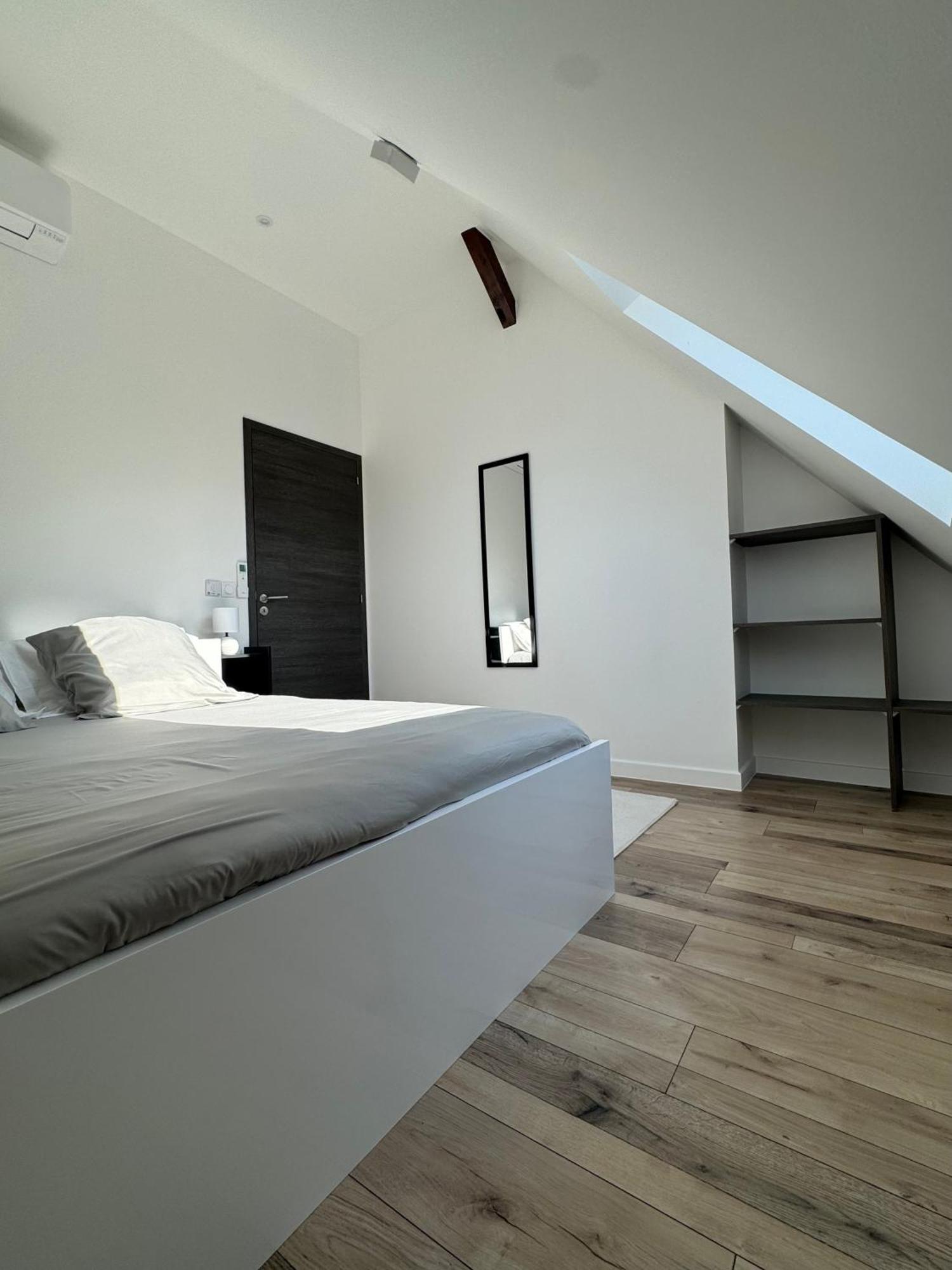 Magnifique Appartement Vue Lac - 5 Personnes Voglans Zewnętrze zdjęcie