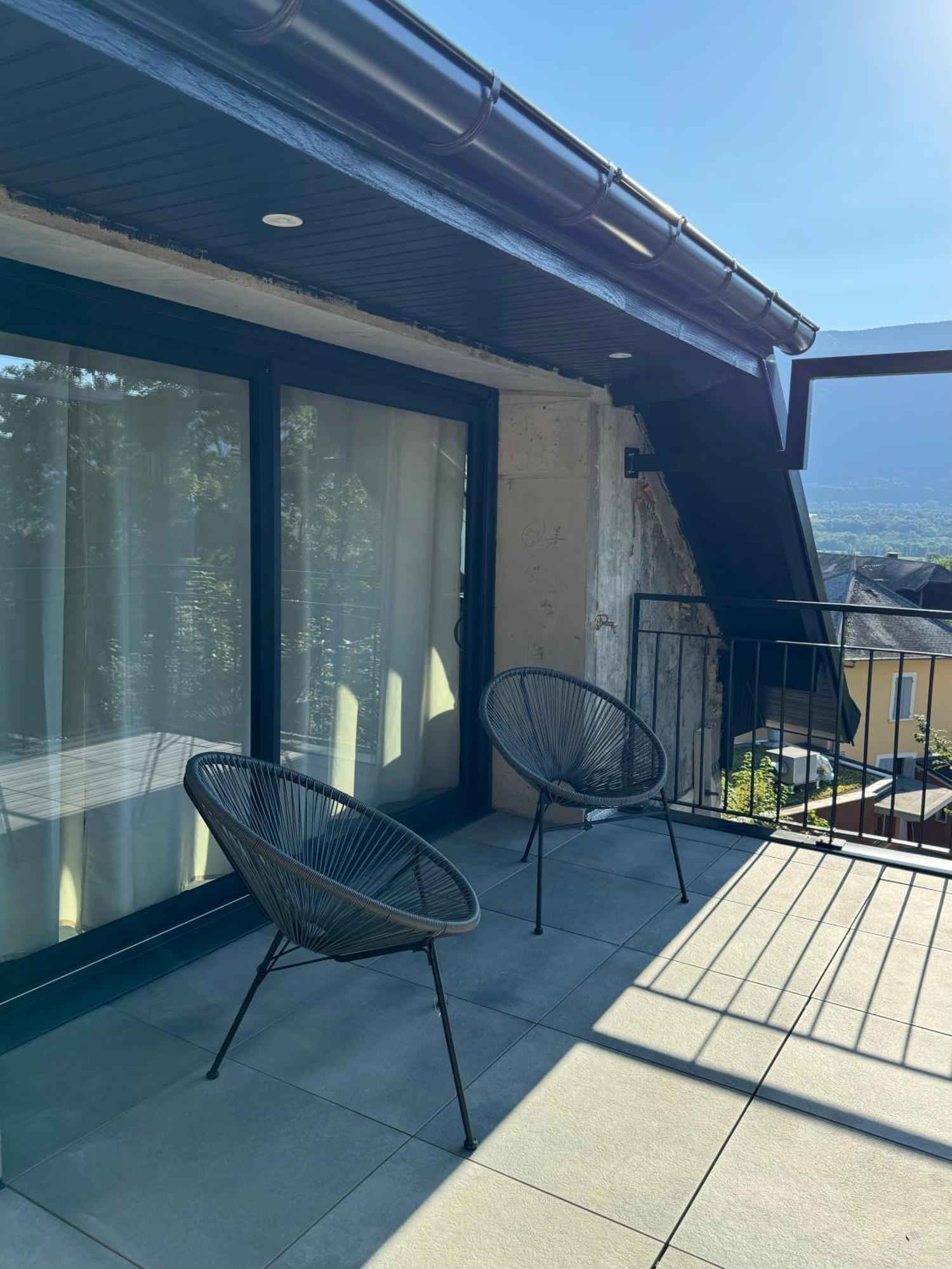 Magnifique Appartement Vue Lac - 5 Personnes Voglans Zewnętrze zdjęcie