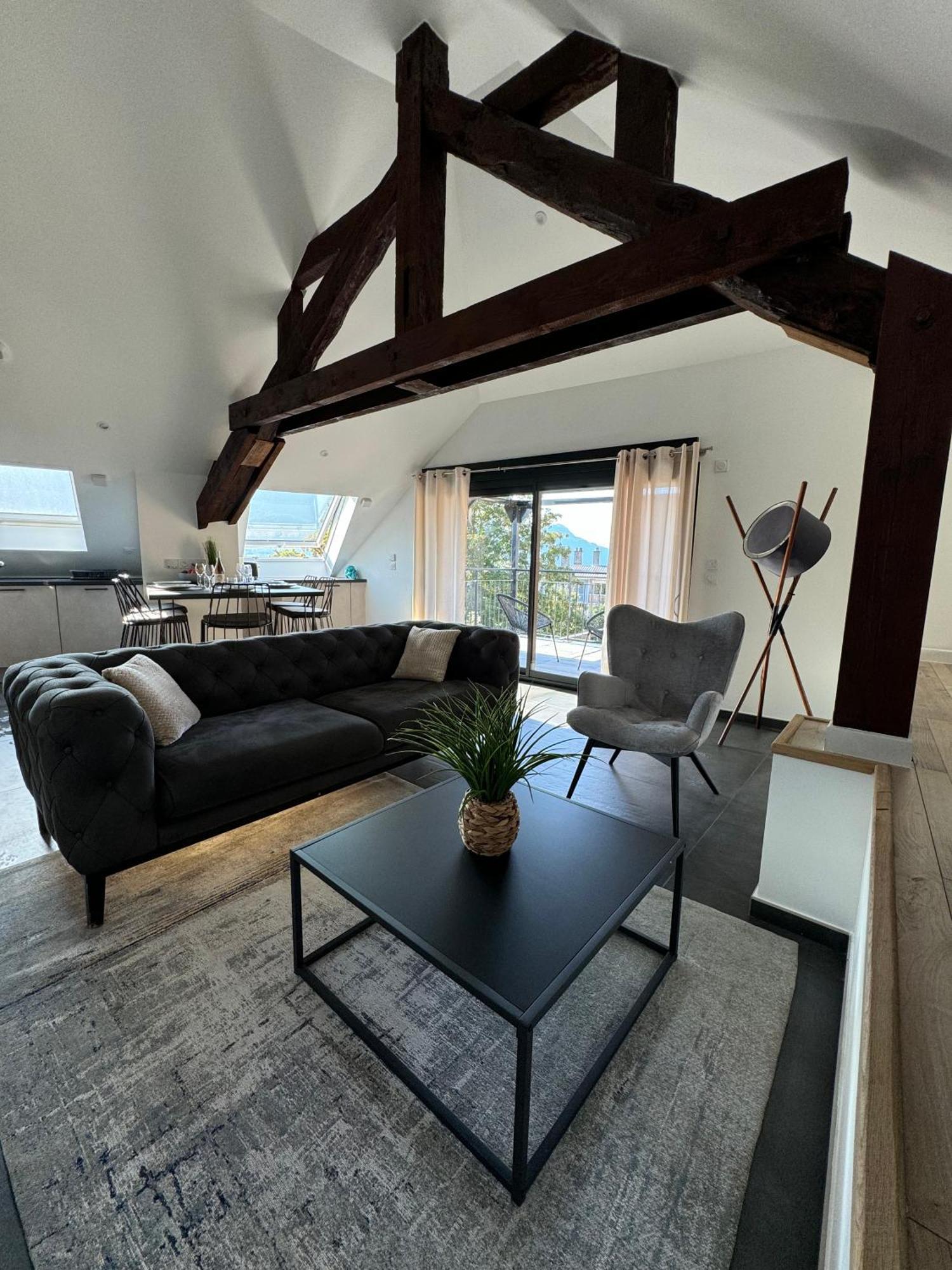 Magnifique Appartement Vue Lac - 5 Personnes Voglans Zewnętrze zdjęcie